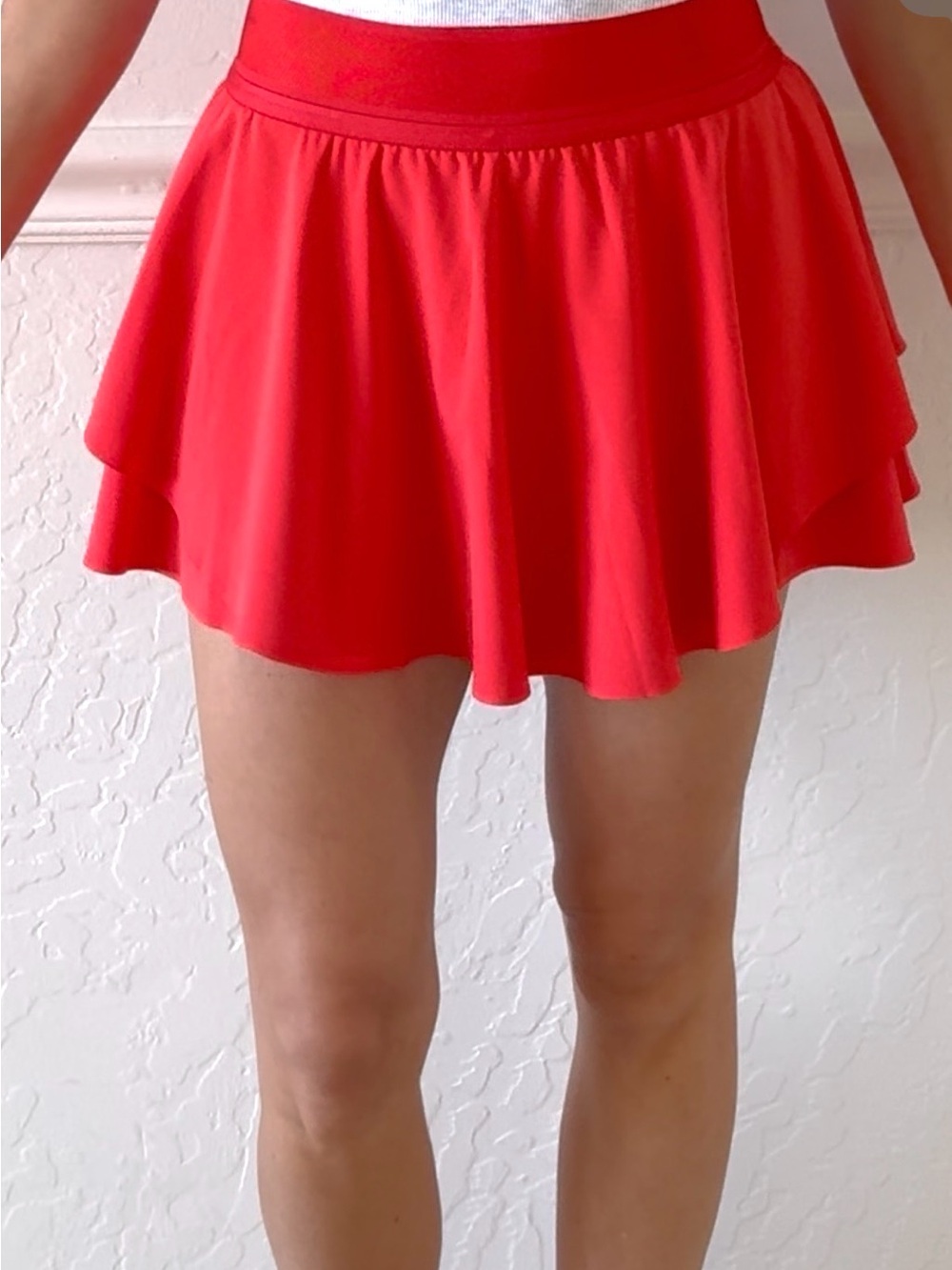 NWOT- lululemon athletica Red Skirt Sz 4